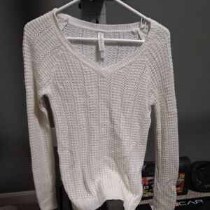 Aeropostale Cream V-Neck Chunky Knit Sweater